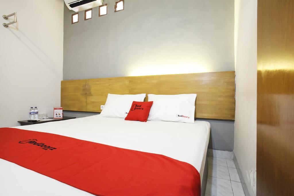 Reddoorz Near Juanda Airport T1 Hotel Brebek Exterior foto